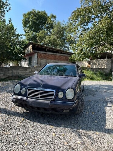 Mercedes E 240 1998, 440,000 km - 2.4 л - Bakı