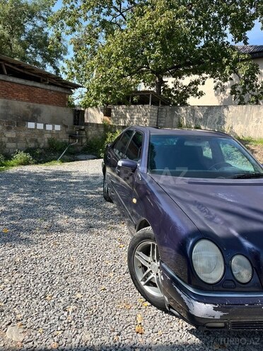 Mercedes E 240 1998, 440,000 km - 2.4 л - Bakı