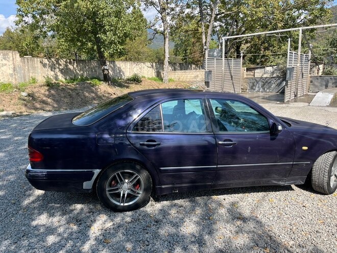 Mercedes E 240 1998, 440,000 km - 2.4 л - Bakı