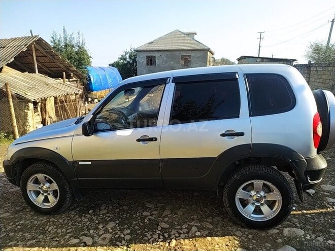 Chevrolet Niva 2013, 176,000 km - 1.7 л - Qusar
