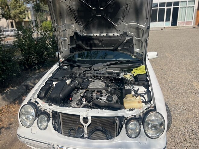Mercedes E 240 2000, 350,000 km - 2.4 l - Bakı