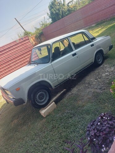 LADA (VAZ) 2107 2006, 215,000 km - 1.6 л - Bakı