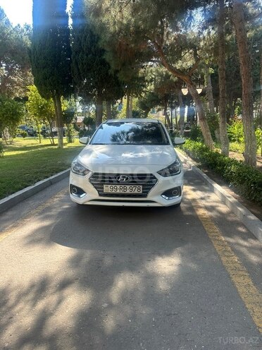 Hyundai Accent 2018, 180,000 km - 1.6 l - Bakı