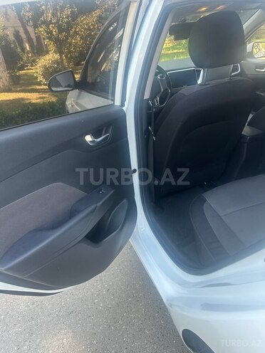 Hyundai Accent 2018, 180,000 km - 1.6 l - Bakı
