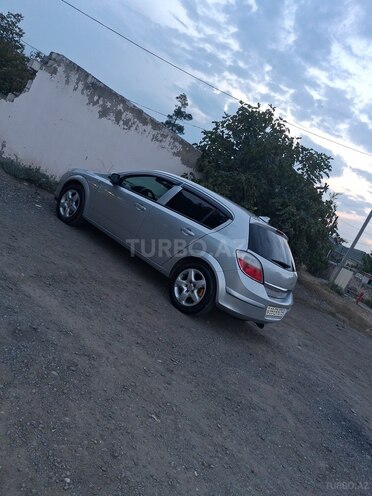 Opel Astra 2006, 301,000 km - 1.3 l - Qazax