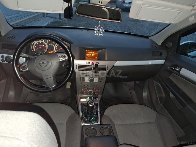Opel Astra 2006, 301,000 km - 1.3 l - Qazax