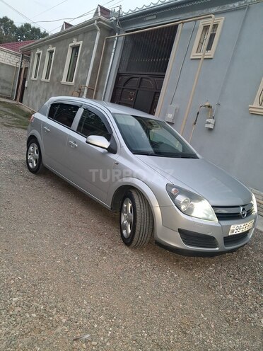 Opel Astra 2006, 301,000 km - 1.3 l - Qazax