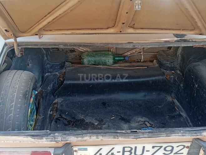 LADA (VAZ) 2106 1986, 36,930 km - 1.3 l - Salyan