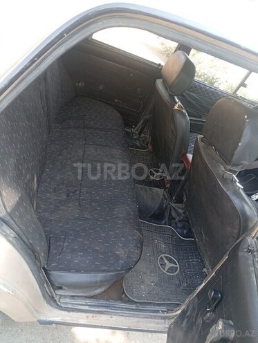 LADA (VAZ) 2106 1986, 36,930 km - 1.3 l - Salyan