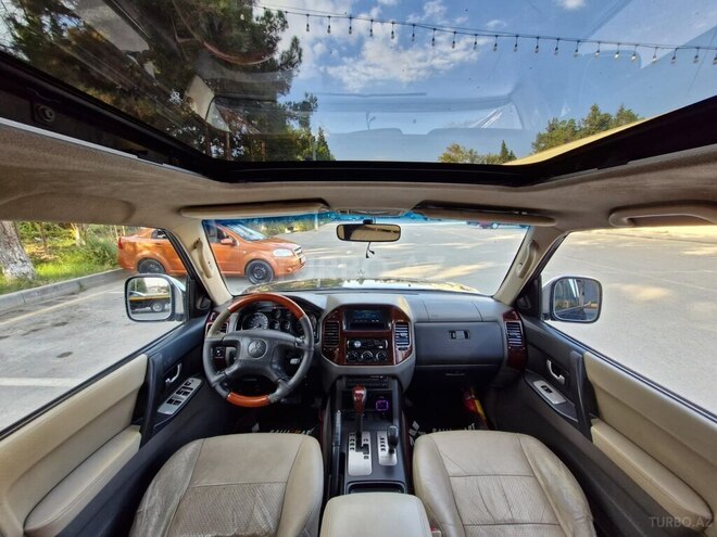 Mitsubishi Pajero 2006, 384,000 km - 3.0 л - Şirvan