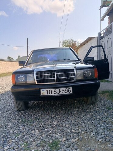 Mercedes 190 1991, 200,000 km - 2.0 l - Şabran