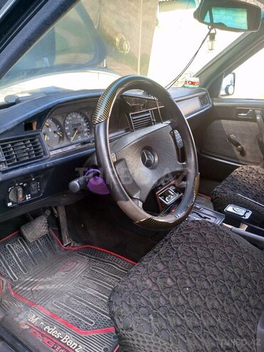 Mercedes 190 1991, 200,000 km - 2.0 l - Şabran