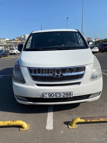 Hyundai H-1 2010, 445,000 km - 2.5 л - Bakı