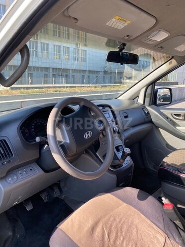 Hyundai H-1 2010, 445,000 km - 2.5 л - Bakı