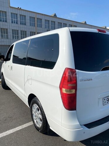 Hyundai H-1 2010, 445,000 km - 2.5 л - Bakı