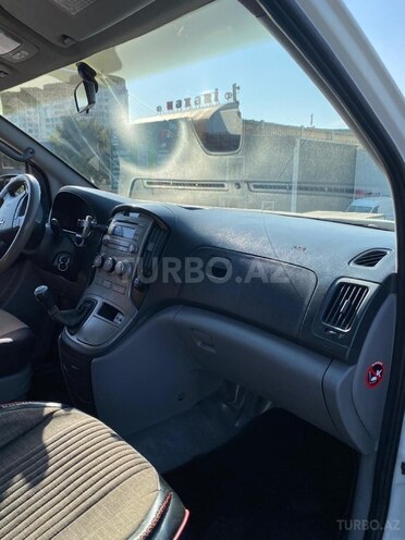 Hyundai H-1 2010, 445,000 km - 2.5 л - Bakı