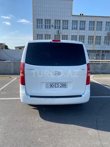 Hyundai H-1 2010, 445,000 km - 2.5 л - Bakı