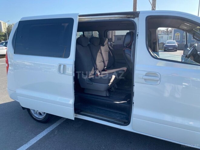Hyundai H-1 2010, 445,000 km - 2.5 л - Bakı