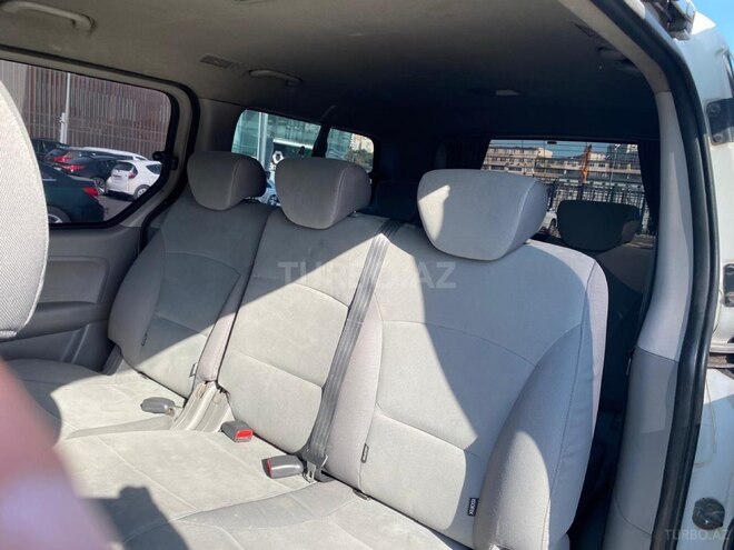 Hyundai H-1 2010, 445,000 km - 2.5 л - Bakı