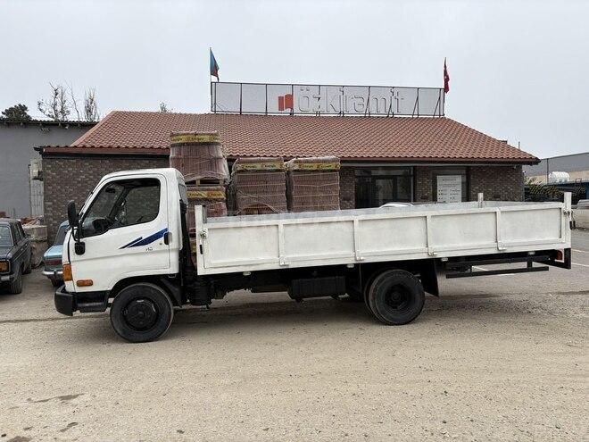 Hyundai HD-65 2008, 373,000 km - 3.9 л - Bakı