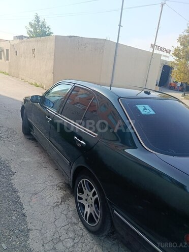 Mercedes E 270 2001, 335,000 km - 2.7 l - Bakı