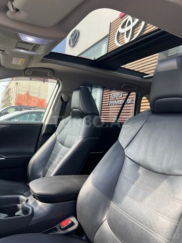 Toyota RAV4 2018, 155,000 km - 2.0 l - Gəncə