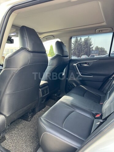 Toyota RAV4 2018, 155,000 km - 2.0 l - Gəncə