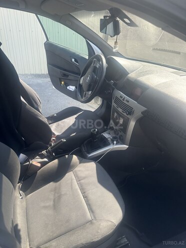 Opel Astra 2010, 348,000 km - 1.3 l - Bakı