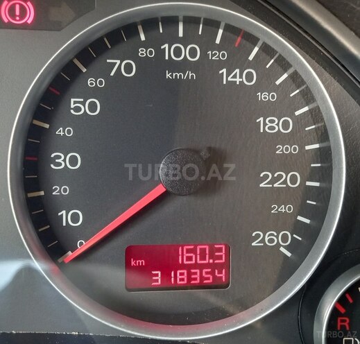 Audi A4 2006, 319,000 km - 2.0 l - Zaqatala