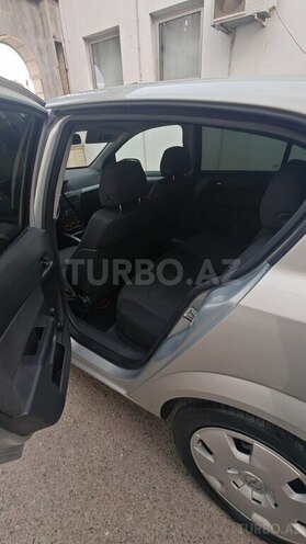 Opel Astra 2006, 220,000 km - 1.4 l - Xaçmaz