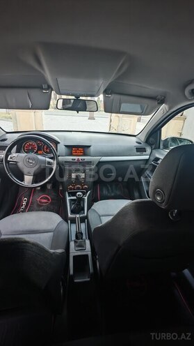 Opel Astra 2006, 220,000 km - 1.4 l - Xaçmaz