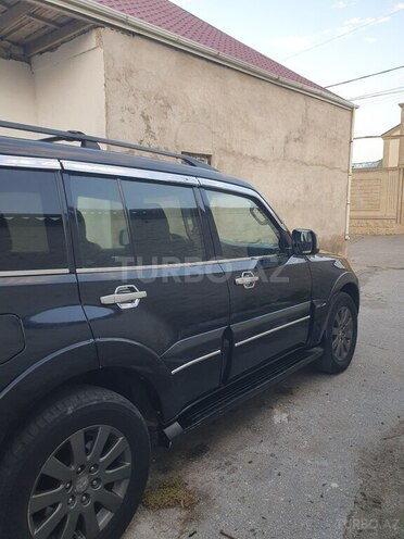 Mitsubishi Pajero 2007, 385,000 km - 3.2 l - Bakı