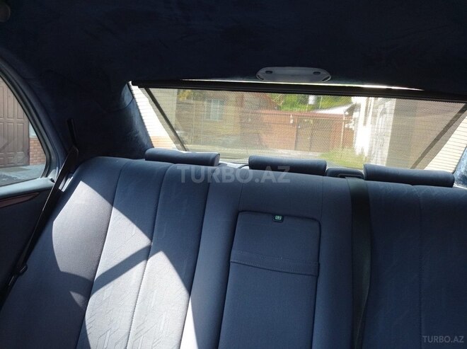 Mercedes E 240 1999, 388,900 km - 2.4 l - Zaqatala