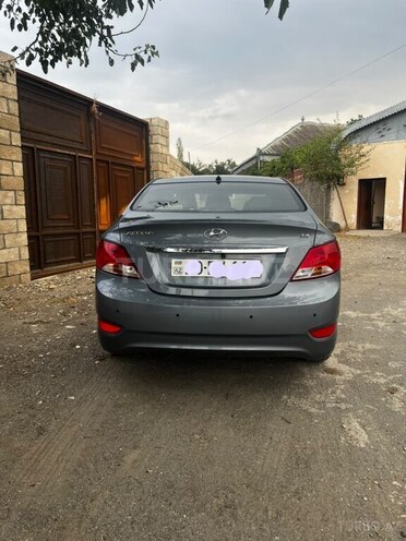 Hyundai Accent 2018, 132,031 km - 1.6 l - Naftalan