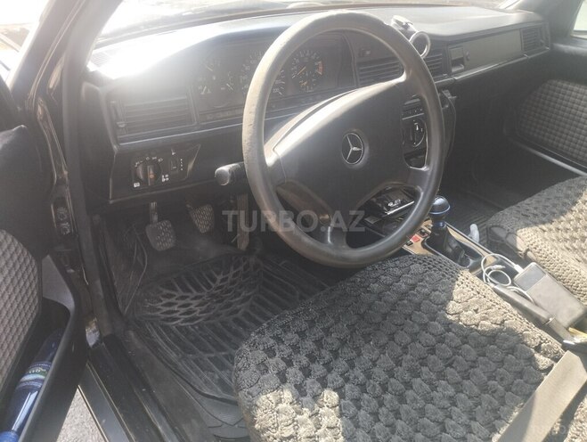 Mercedes 190 1991, 193,560 km - 1.8 л - Şəki