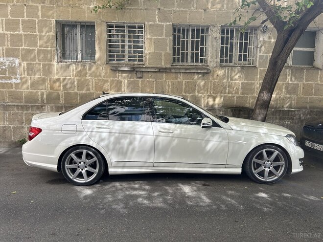 Mercedes C 250 2012, 175,500 km - 1.8 l - Bakı