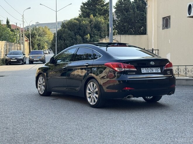 Hyundai i40 2012, 241,000 km - 2.0 l - Bakı