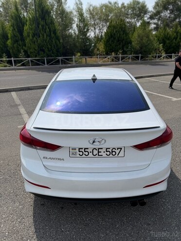 Hyundai Elantra 2018, 219,000 km - 2.0 l - Şəki