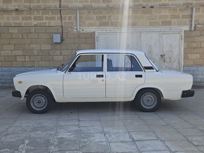 LADA (VAZ) 2107 2007, 147,900 km - 1.6 l - Salyan