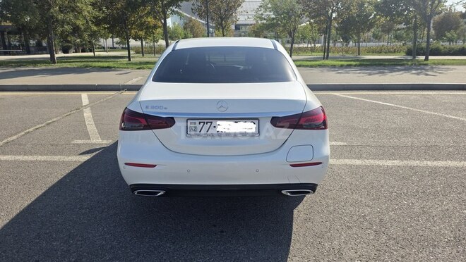Mercedes E 300 e 2021, 57,000 km - 2.0 l - Bakı