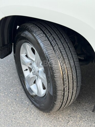 Toyota Land Cruiser Prado 2012, 199,892 km - 2.7 л - Bakı