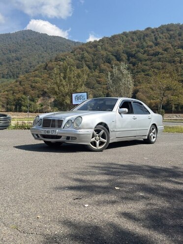 Mercedes E 230 1996, 300,000 km - 2.3 l - Qəbələ