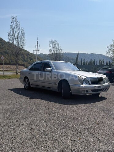 Mercedes E 230 1996, 300,000 km - 2.3 l - Qəbələ