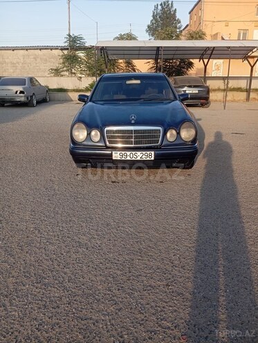 Mercedes E 220 1997, 450,000 km - 2.2 l - Bakı