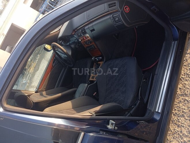 Mercedes E 220 1997, 450,000 km - 2.2 l - Bakı