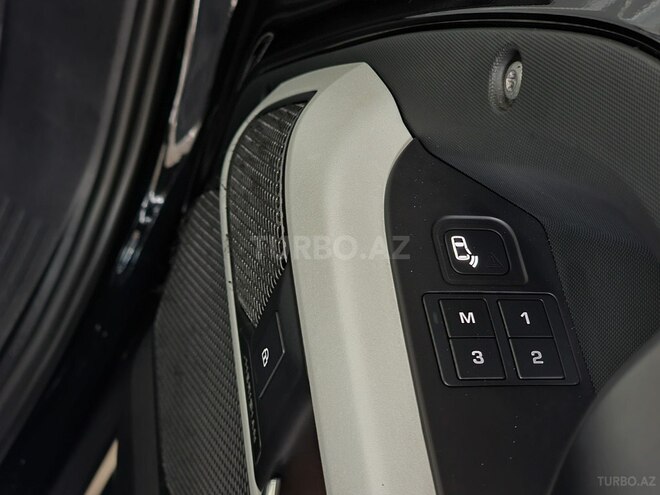 Land Rover Defender 2022, 68,000 km - 2.0 l - Bakı