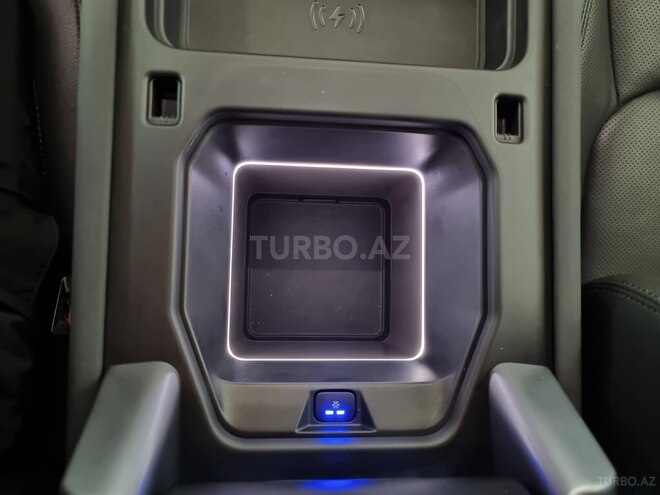 Land Rover Defender 2022, 68,000 km - 2.0 l - Bakı