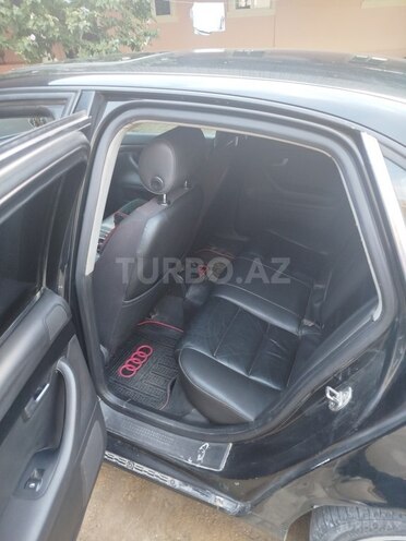 Audi A4 2004, 341,000 km - 1.8 l - Şamaxı