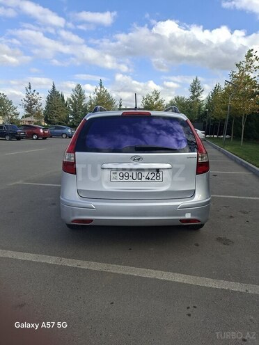 Hyundai i30 2010, 454,000 km - 1.6 l - Salyan