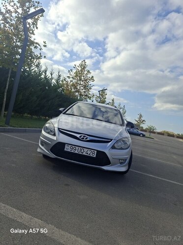 Hyundai i30 2010, 454,000 km - 1.6 l - Salyan